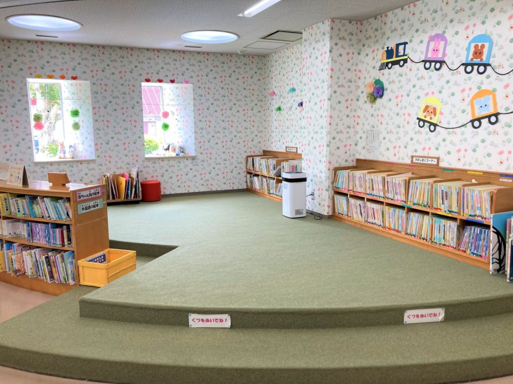 おはなし会コーナー